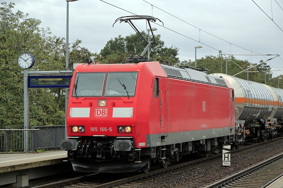 Электровоз BR185